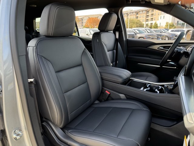 2027 Chevrolet Traverse LT - Photo 24