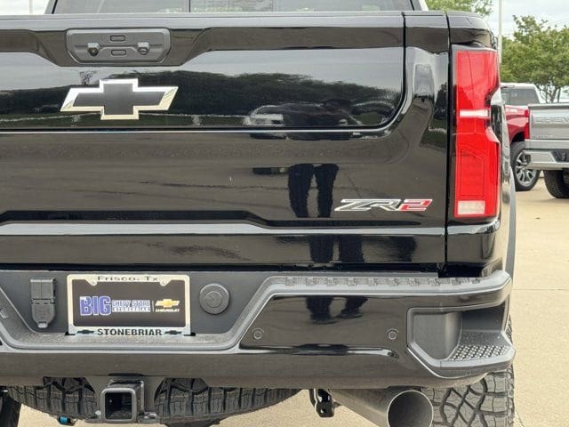 2026 Chevrolet Silverado 2500 HD ZR2 - Photo 8