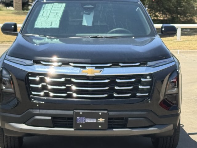 2027 Chevrolet Equinox LT - Photo 8