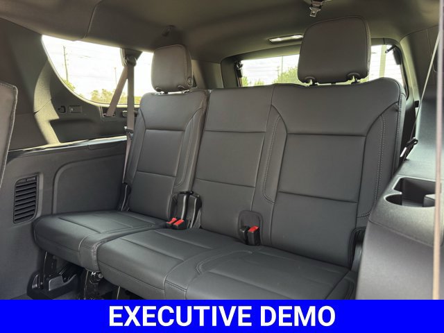 2026 Chevrolet Suburban LT - Photo 22