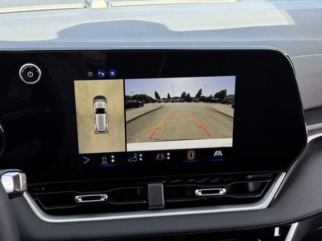 2027 Chevrolet Equinox LT - Photo 14