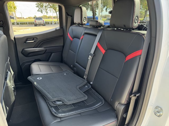 2026 Chevrolet Colorado Z71 - Photo 22