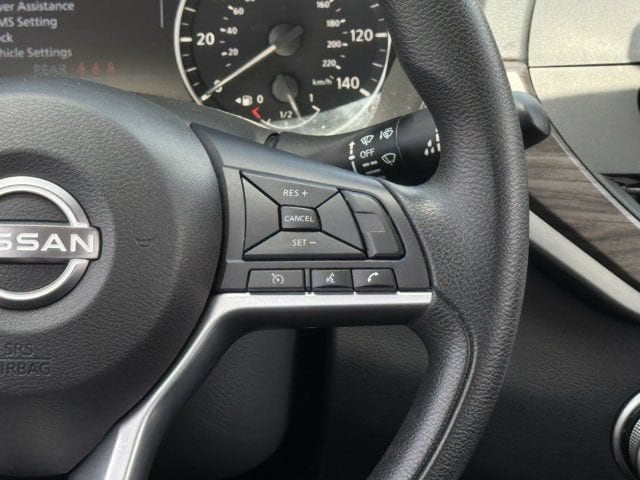 2025 Nissan Altima SV - Photo 15
