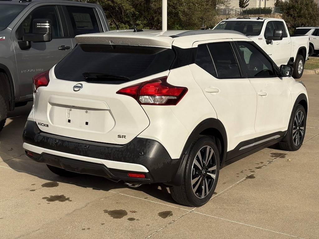 Used 2020 Nissan Kicks SR SUV