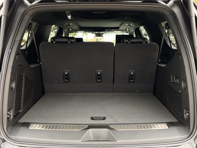2026 Chevrolet Suburban Premier - Photo 27