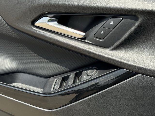 2027 Chevrolet Equinox LT - Photo 20