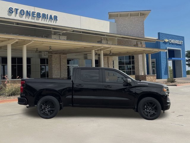 2026 Chevrolet Silverado 1500 Custom photo 2