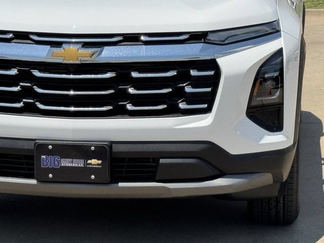 2027 Chevrolet Equinox LT - Photo 9