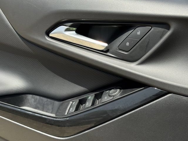 2027 Chevrolet Equinox LT - Photo 15