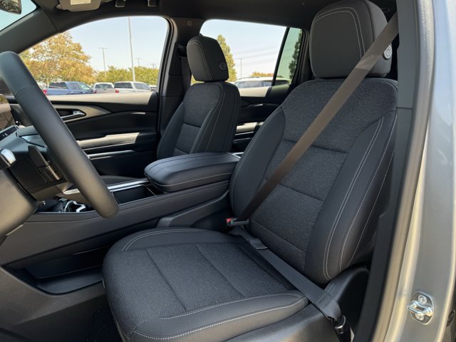 2027 Chevrolet Traverse LT - Photo 20