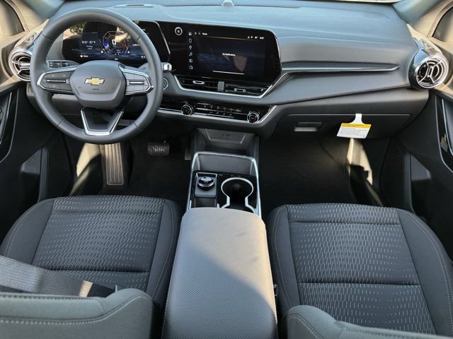 2027 Chevrolet Equinox LT - Photo 10