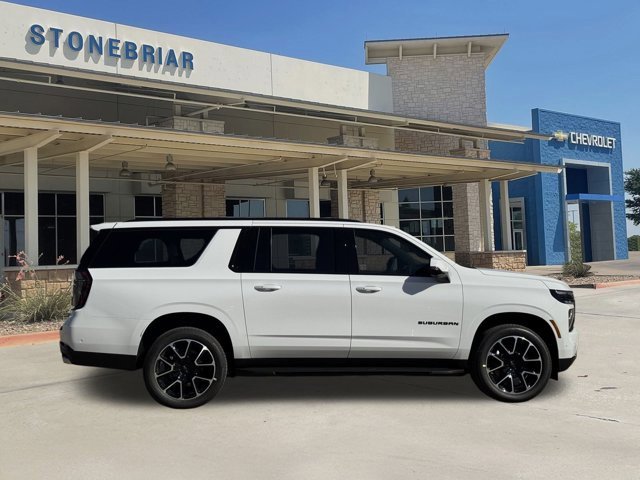 2026 Chevrolet Suburban RST photo 2