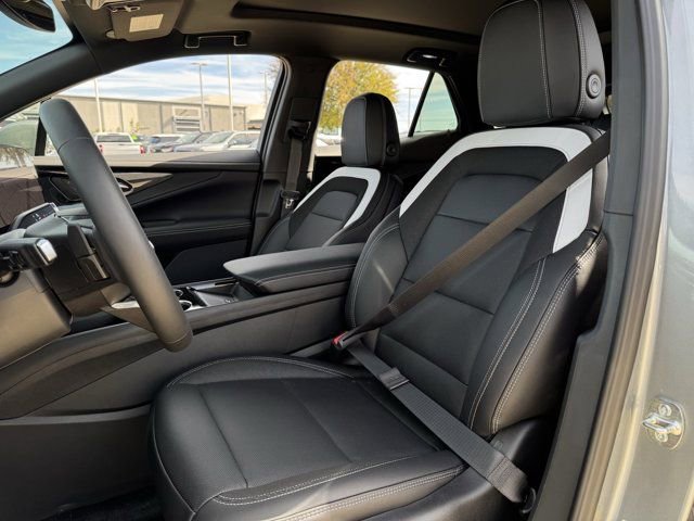 2026 Chevrolet Blazer EV LT - Photo 17