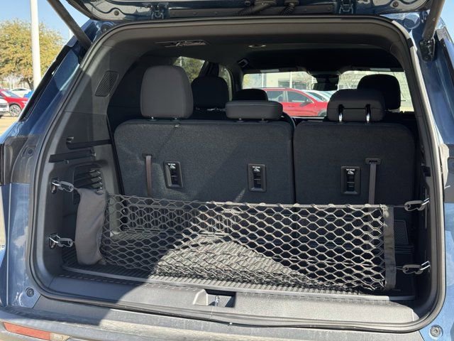 2025 Chevrolet Traverse LT - Photo 26