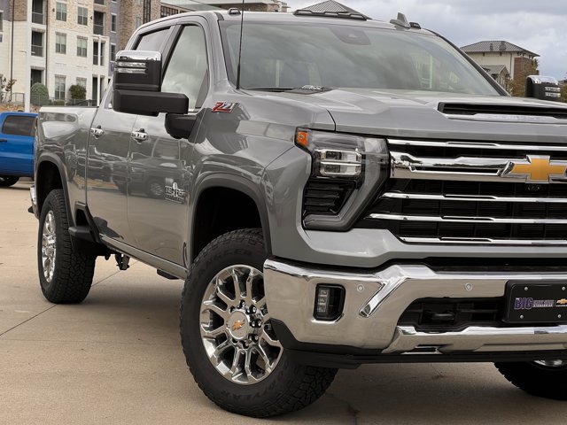 2026 Chevrolet Silverado 2500 HD LTZ - Photo 10
