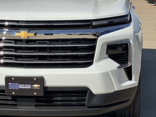 2027 Chevrolet Traverse LT - Photo 8