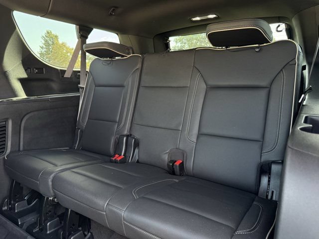 2024 Chevrolet Suburban Premier - Photo 30