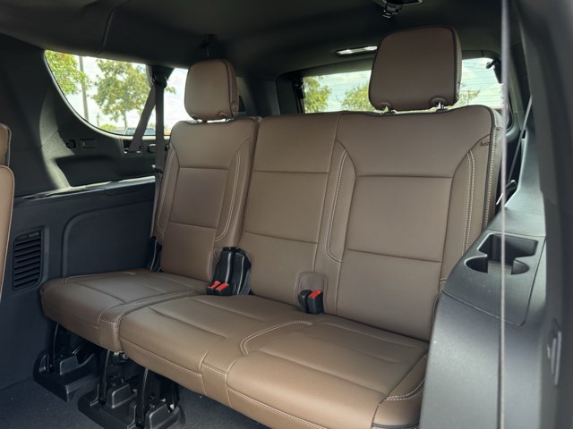 2026 Chevrolet Suburban High Country - Photo 24