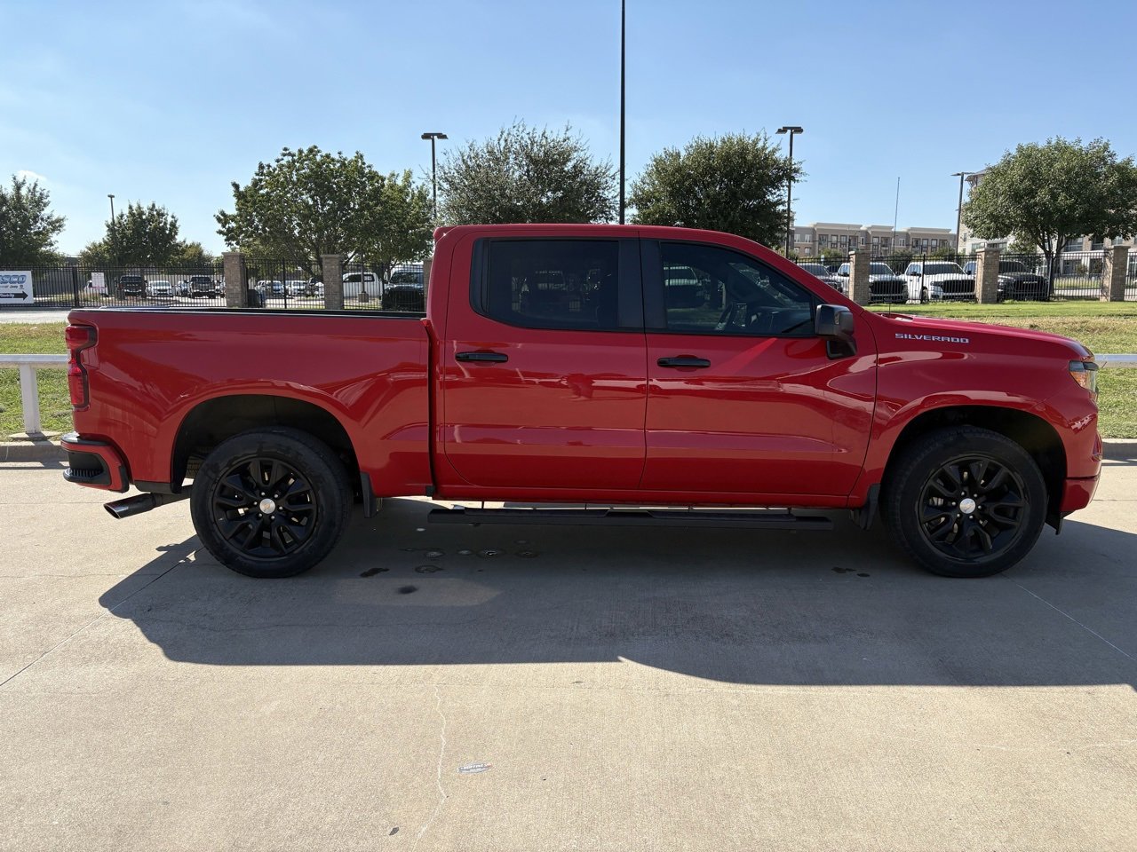 2023 Chevrolet Silverado 1500 Custom photo 3