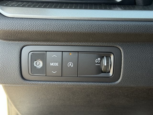 2027 Chevrolet Traverse LT - Photo 18