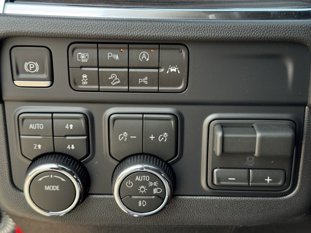 2026 Chevrolet Tahoe Z71 - Photo 18