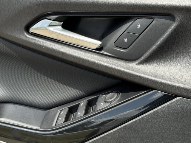 2027 Chevrolet Equinox LT - Photo 21