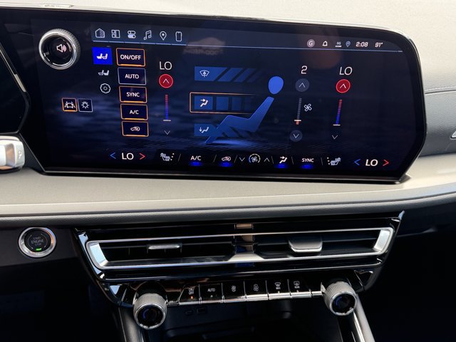 2027 Chevrolet Traverse LT - Photo 17