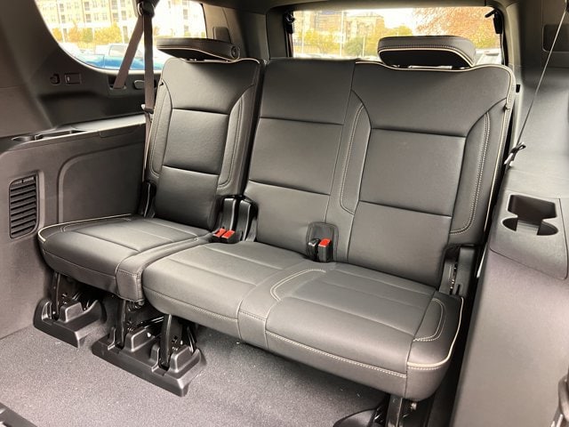2026 Chevrolet Suburban Premier - Photo 30