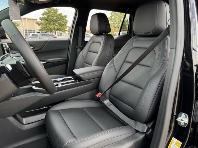 2027 Chevrolet Equinox LT - Photo 22