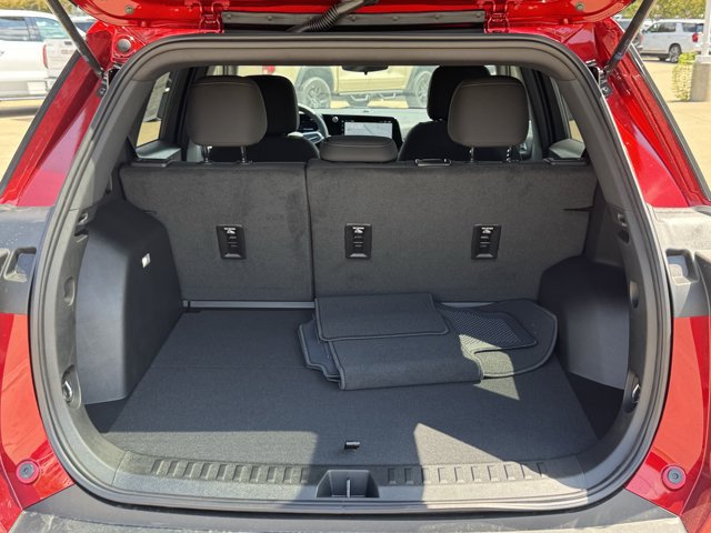 2027 Chevrolet Equinox LT - Photo 25