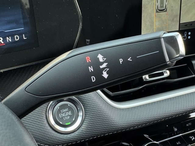 2027 Chevrolet Equinox LT - Photo 18