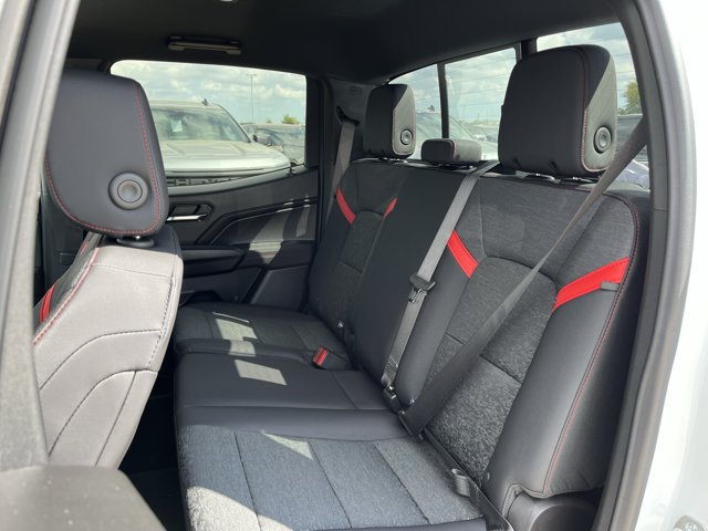 2026 Chevrolet Colorado Z71 - Photo 23