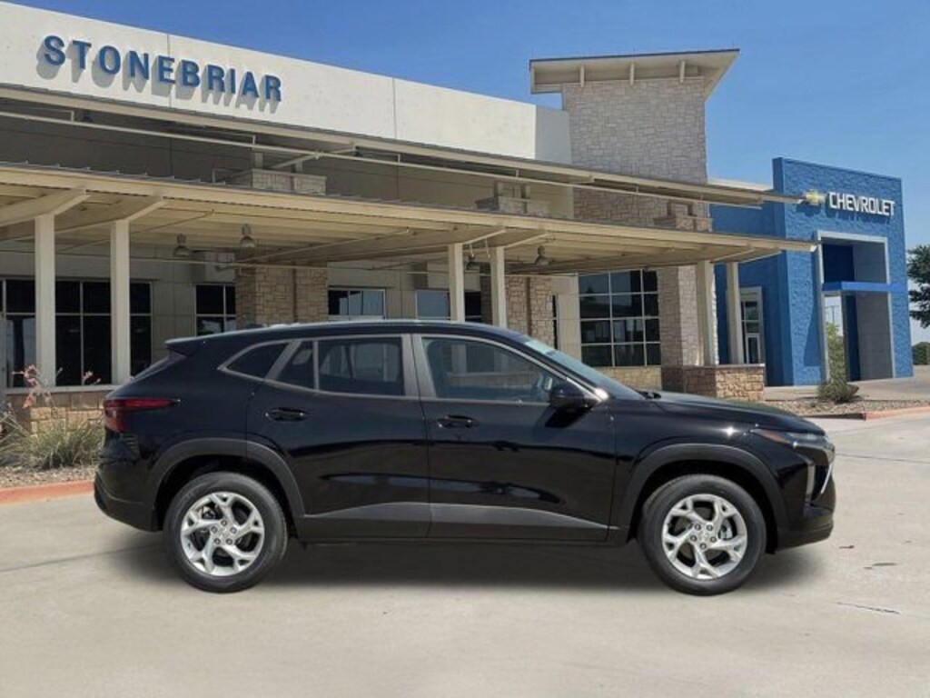 New 2026 Chevrolet Trax LS SUV