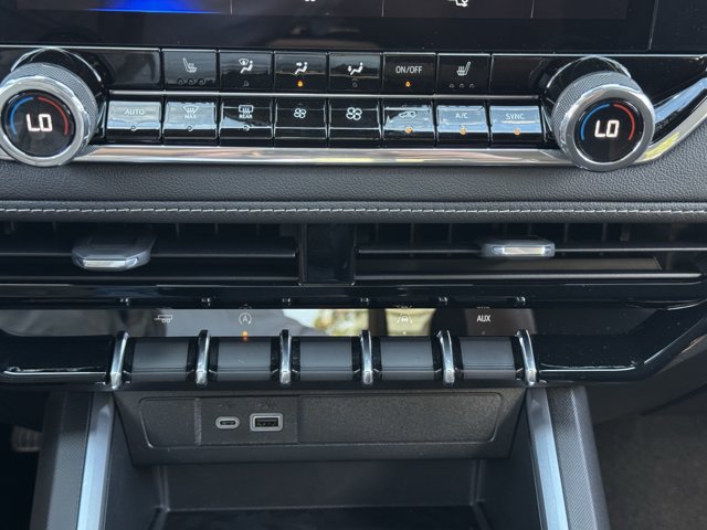 2026 Chevrolet Colorado LT - Photo 15