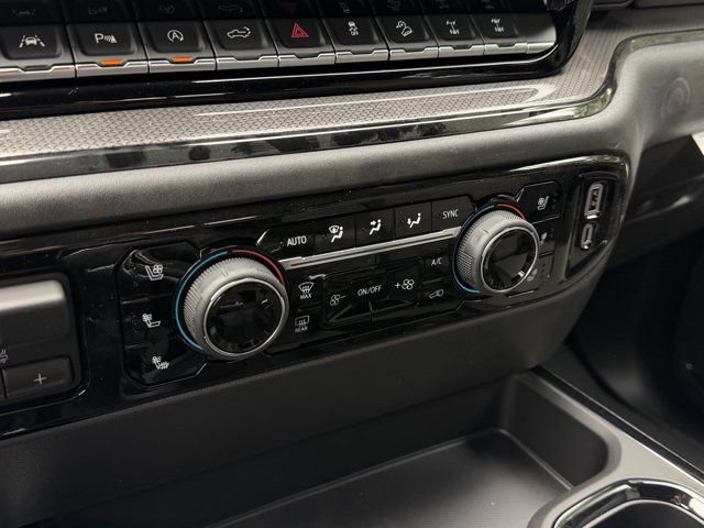 2026 Chevrolet Silverado 1500 ZR2 - Photo 17