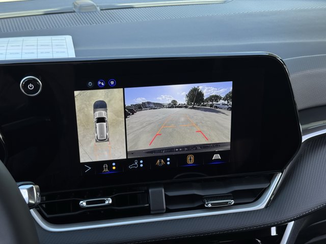 2027 Chevrolet Equinox LT - Photo 14