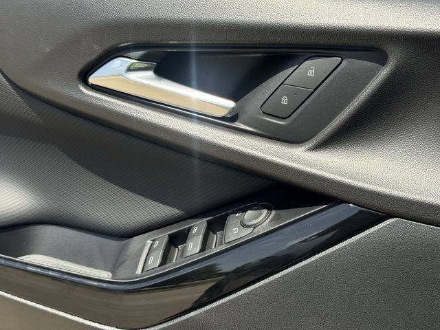 2027 Chevrolet Equinox LT - Photo 19