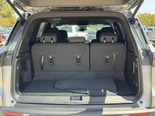 2027 Chevrolet Traverse LT - Photo 25