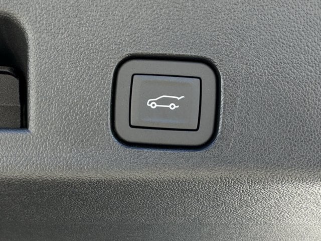 2027 Chevrolet Traverse LT - Photo 27