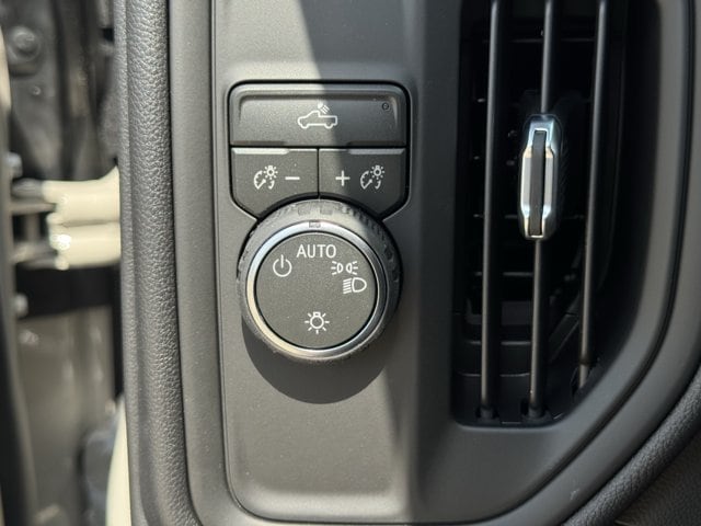 2026 Chevrolet Silverado 1500 Custom - Photo 19