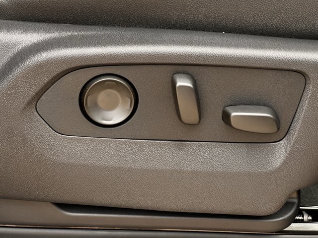 2026 Chevrolet Suburban Premier - Photo 25
