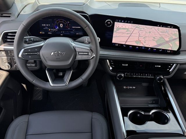 2026 Chevrolet Suburban Z71 - Photo 11