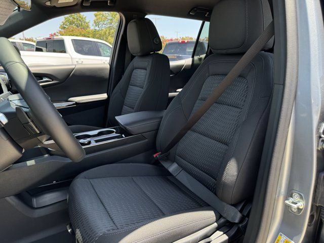 2027 Chevrolet Equinox LT - Photo 21