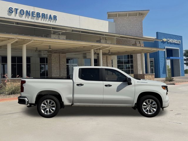2026 Chevrolet Silverado 1500 Custom photo 2