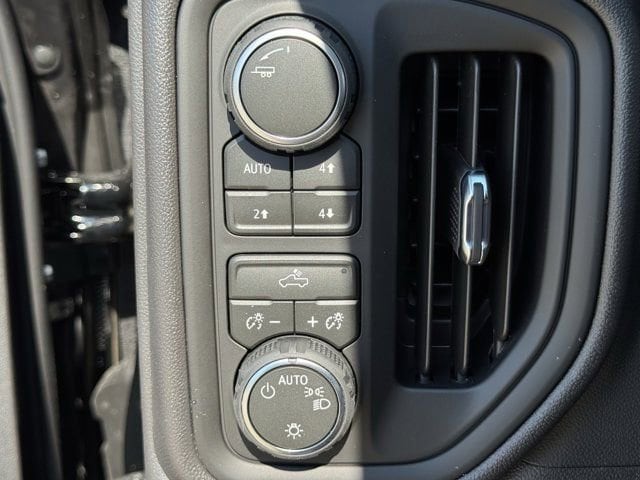 2026 Chevrolet Silverado 1500 Custom Trail Boss - Photo 18