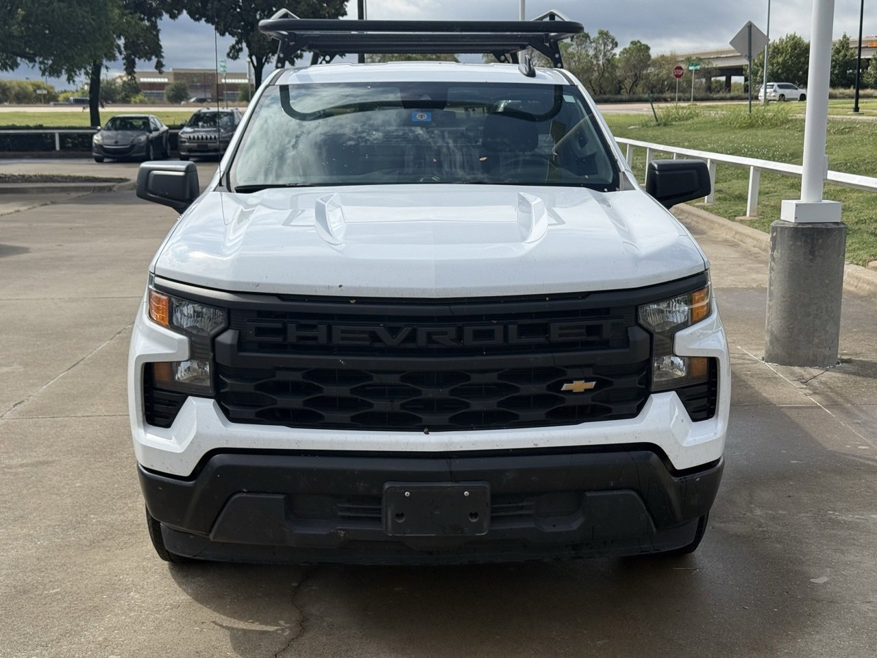 2024 Chevrolet Silverado 1500 photo 2