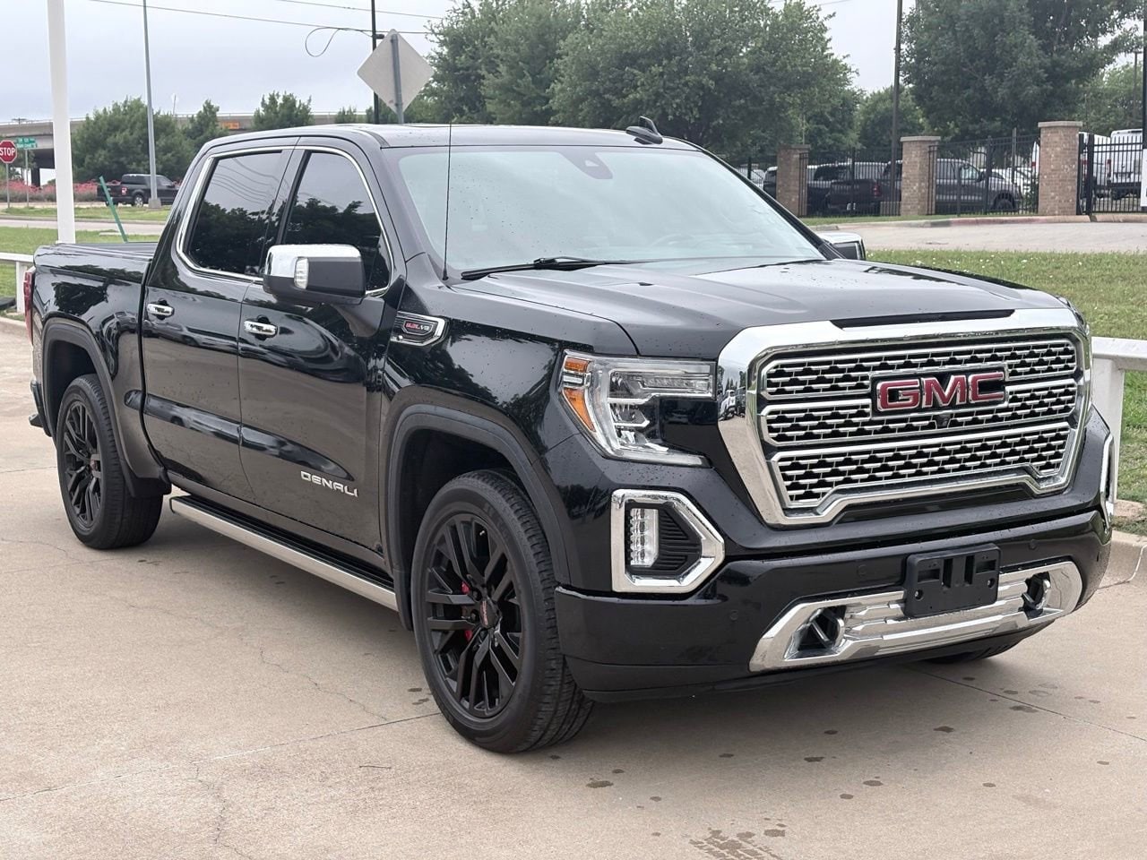 2020 GMC Sierra 4WD Crew Cab Short Box Denali's photo