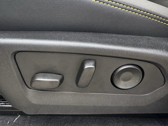 2026 Chevrolet Colorado ZR2 - Photo 21