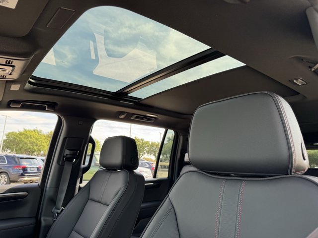 2026 Chevrolet Suburban RST - Photo 25