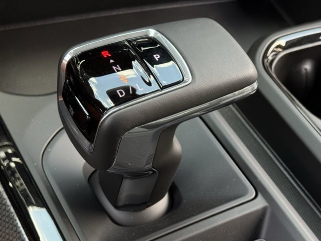 2026 Chevrolet Silverado 1500 ZR2 - Photo 17